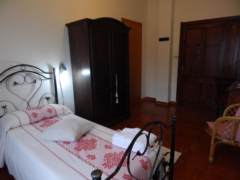 Hotel Il Platano Ottana Zimmer foto
