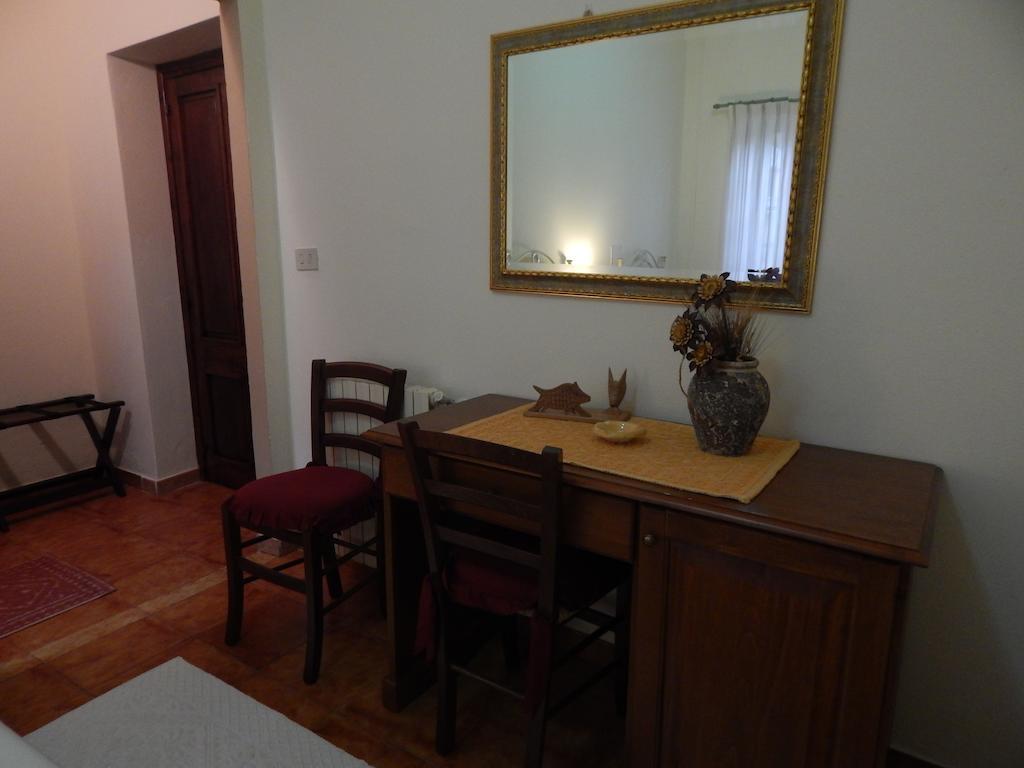 Hotel Il Platano Ottana Zimmer foto